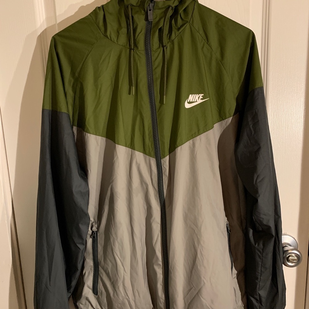 Mens Nike Windbreaker